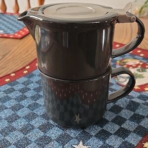 Black Teapot with Stainless Steel Lid